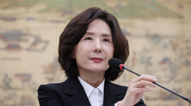  이진숙 사회부총리 겸 교육부 장관 후보자가 16일 서울 여의도 국회 교육위원회에서 열린 인사청문회에서 의원 질의를 듣고 있다. / 연합뉴스