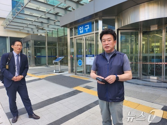 재심 청구인인 故 윤동일 씨의 친형 윤동기 씨 / 뉴스1