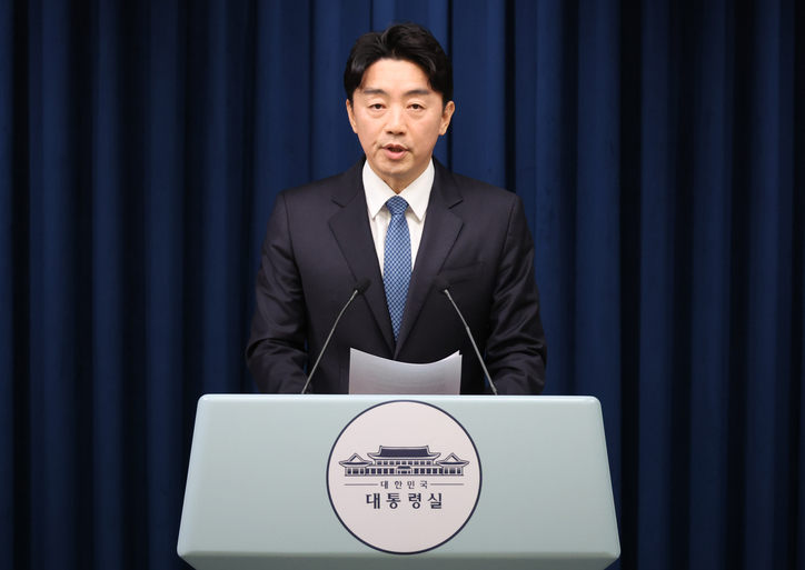 <strong>강훈식 비서실장, 인선 발표 브리핑 / 연합뉴스</strong>