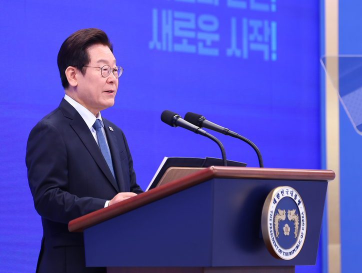 이재명 대통령이 21일 서울 서대문구 경찰청에서 열린 80주년 경찰의 날 기념식에서 기념사를 하고 있다.. /연합뉴스