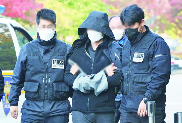 법원 들어서는 광명 세 모자 살해 A씨 / 연합뉴스