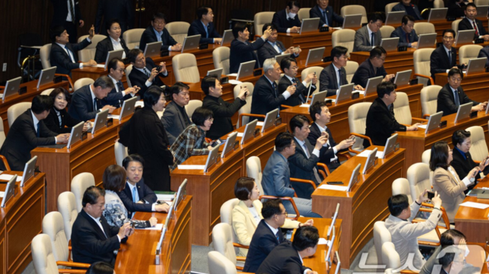 공소청·중수청법 본회의 통과…검찰청 10월 폐지
